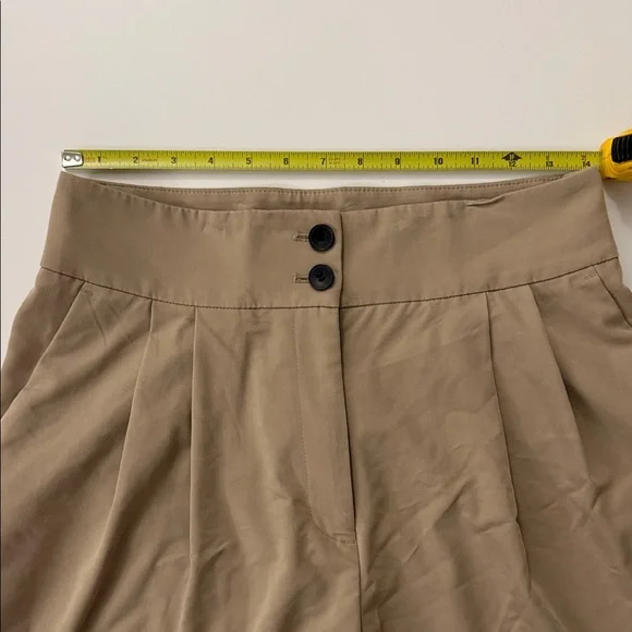 Ladies H&M Shorts US 8 Biege Worn - Picture 2 of 8